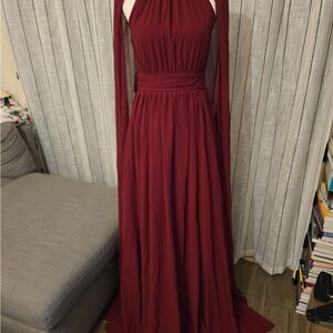 Elegant Burgundy Maxi Dress